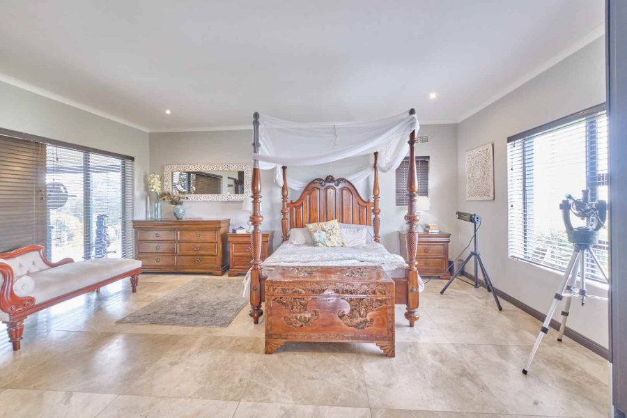 4 Bedroom Property for Sale in Flamingo Vlei Western Cape